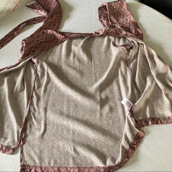 Chelsea28 Wrap Tie Pink Printed Bell Sleeves Top - Picture 7 of 11